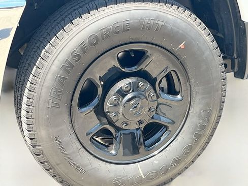 Used 2024 RAM 2500 Tradesman w/ Chrome Appearance Group AWD/4WD image 29