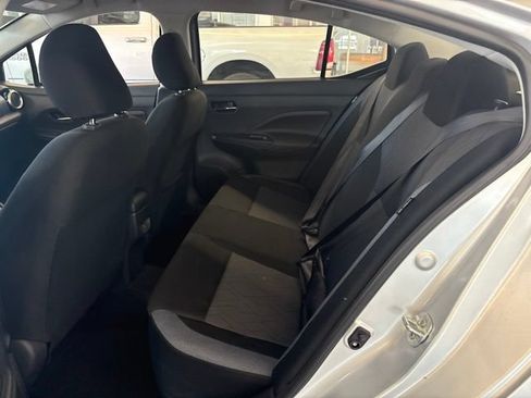 Used 2025 Nissan Versa SV FWD image 15