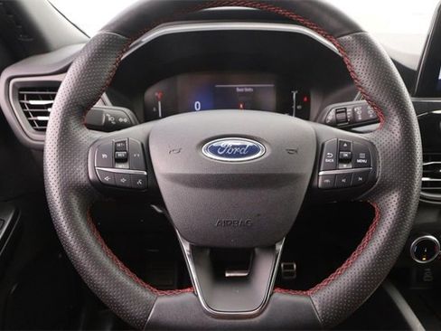 Certified 2024 Ford Escape ST-Line image 11