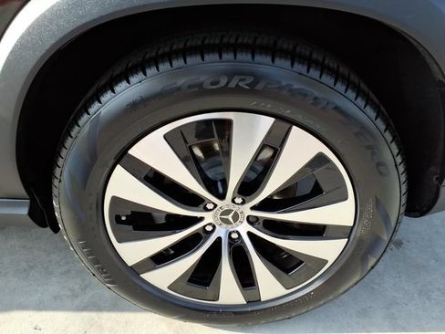Certified 2024 Mercedes-Benz GLE 350 4MATIC image 24