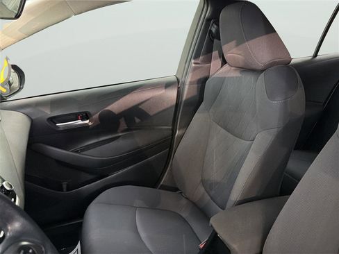Used 2021 Toyota Corolla LE FWD image 14