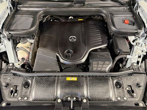 Certified 2025 Mercedes-Benz GLS 450 4MATIC w/ AMG Line Exterior image 13
