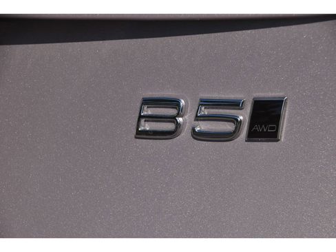 Certified 2026 Volvo XC90 B5 Plus w/ Protection Package Premier image 30