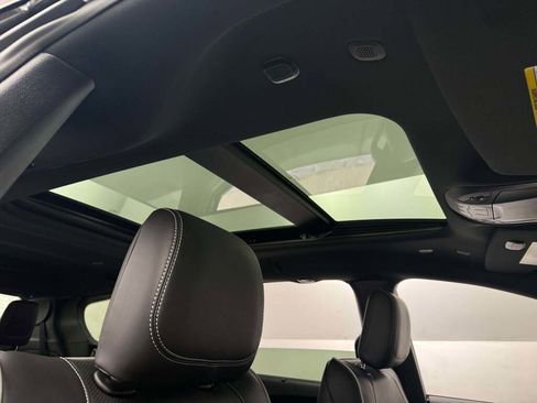 New 2026 Chrysler Pacifica Limited image 25