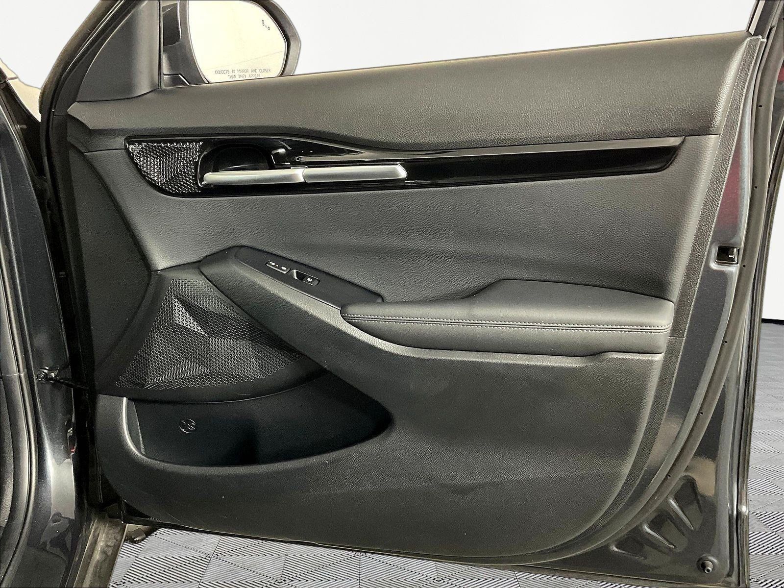 Certified 2025 Kia Seltos S FWD image 27