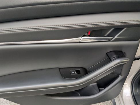 Used 2025 MAZDA MAZDA3 s image 24