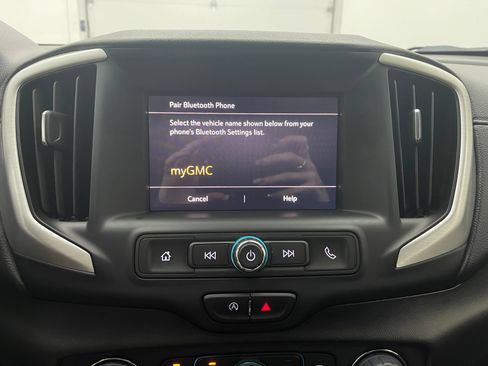 Used 2022 GMC Terrain SLE w/ Driver Convenience Package FWD image 24