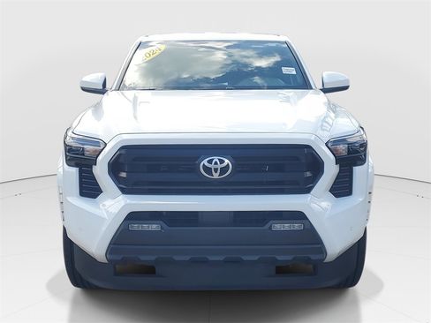 Used 2024 Toyota Tacoma SR5 w/ SR5 Upgrade Package image 2