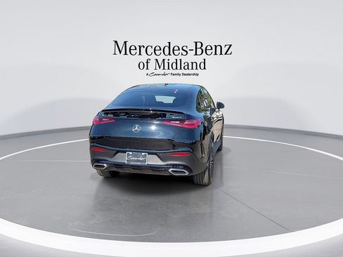 Used 2025 Mercedes-Benz GLC 300 4MATIC image 8