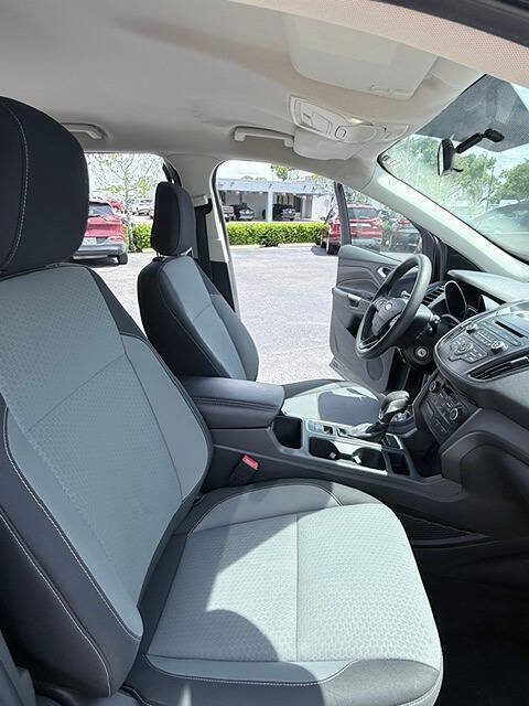 Used 2018 Ford Escape SE AWD/4WD image 14