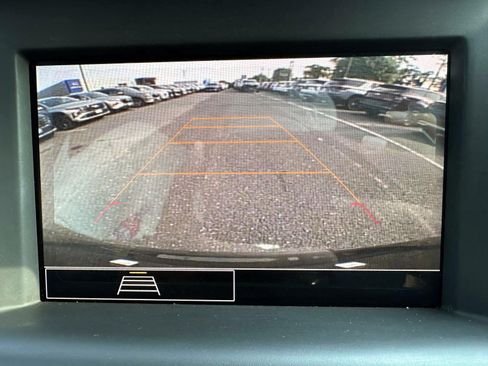 Used 2023 GMC Terrain SLE w/ Driver Convenience Package AWD/4WD image 22
