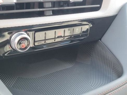 New 2025 Ford Explorer Active w/ Active Comfort Package image 31