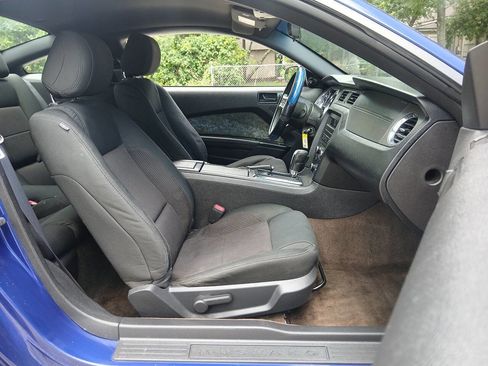 Used 2013 Ford Mustang Coupe RWD image 6