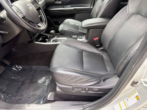 Used 2020 Mitsubishi Outlander SEL FWD image 15