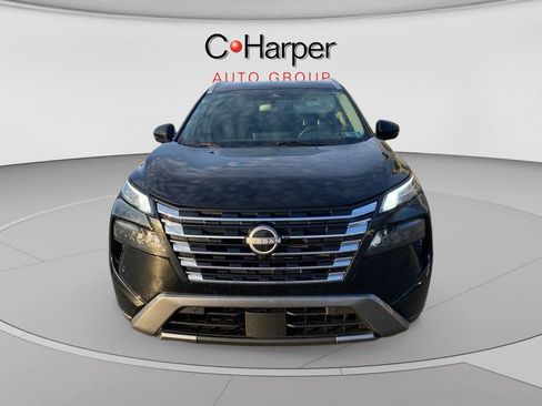 Used 2024 Nissan Rogue SL AWD/4WD image 5