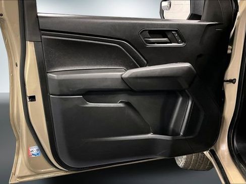 Used 2024 Chevrolet Colorado W/T image 19