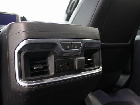 Used 2019 Chevrolet Silverado 1500 High Country w/ Safety Package II image 22