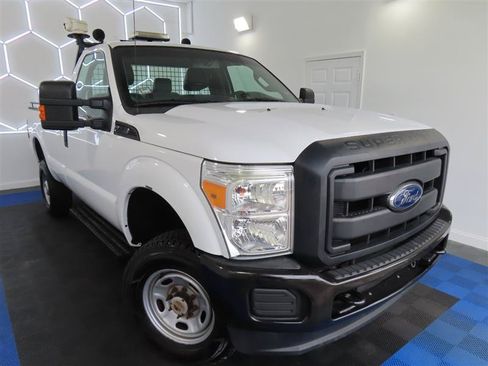 Used 2016 Ford F250 XL w/ Power Equipment Group AWD/4WD image 5