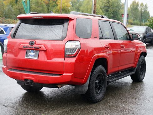 Used 2016 Toyota 4Runner SR5 image 5