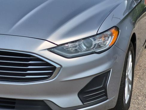 Used 2020 Ford Fusion SE FWD image 11