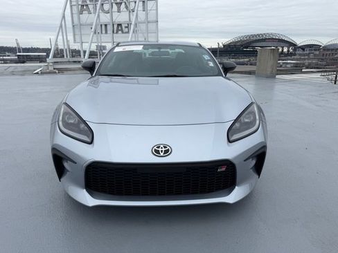 Certified 2025 Toyota GR86 Premium w/ ALL Weather Mat Package (TMS) RWD image 12