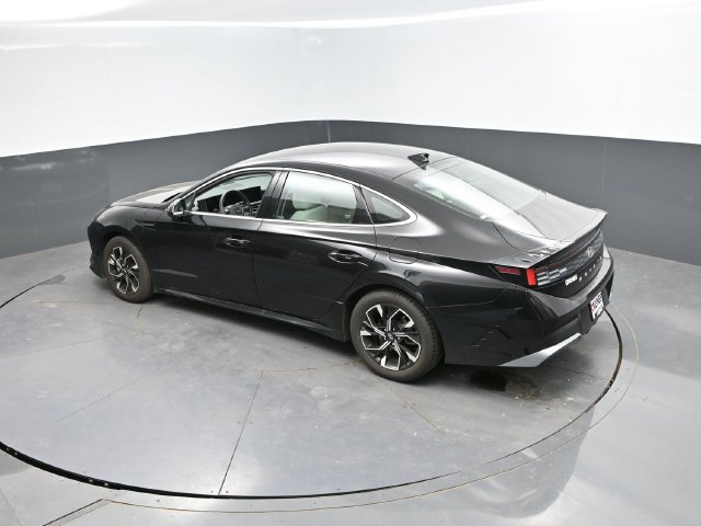 Used 2025 Hyundai Sonata SEL FWD image 37