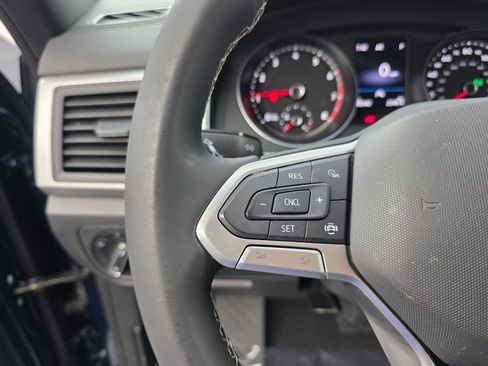 Used 2021 Volkswagen Atlas Cross Sport SE image 18