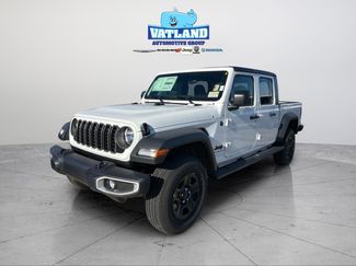 New 2026 Jeep Gladiator Sport video 1