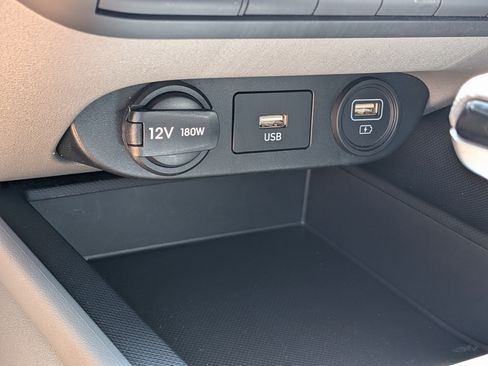 Used 2023 Hyundai Elantra SEL w/ Cargo Package FWD image 29
