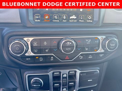 Used 2023 Jeep Gladiator Overland AWD/4WD image 20