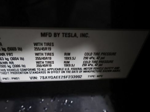 Used 2025 Tesla Model Y Long Range AWD/4WD image 54