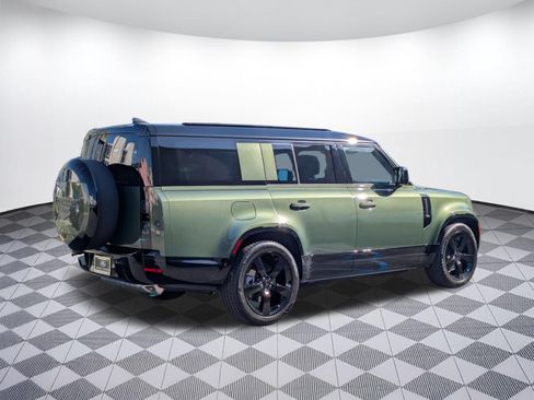 New 2026 Land Rover Defender 130 X-Dynamic SE AWD/4WD image 5
