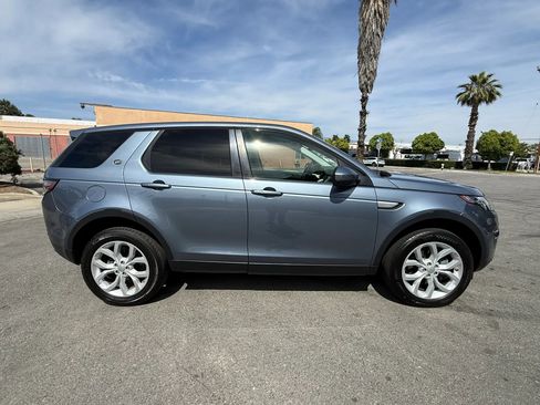 Used 2019 Land Rover Discovery Sport HSE image 4