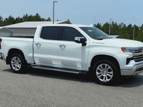 Used 2023 Chevrolet Silverado 1500 LTZ w/ LTZ Convenience Package II RWD image 2