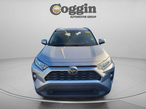 Used 2020 Toyota RAV4 XLE image 7