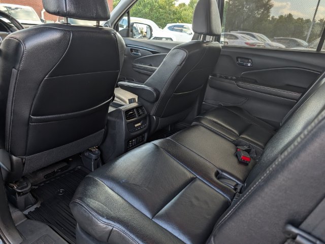 Used 2017 Honda Pilot Touring image 18