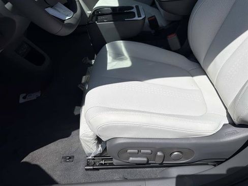 New 2026 Hyundai Ioniq 5 Limited RWD image 17