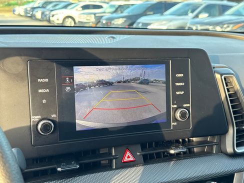 Used 2024 Kia Sportage LX image 21