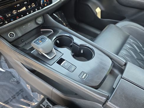 Used 2021 Nissan Rogue Platinum FWD image 23