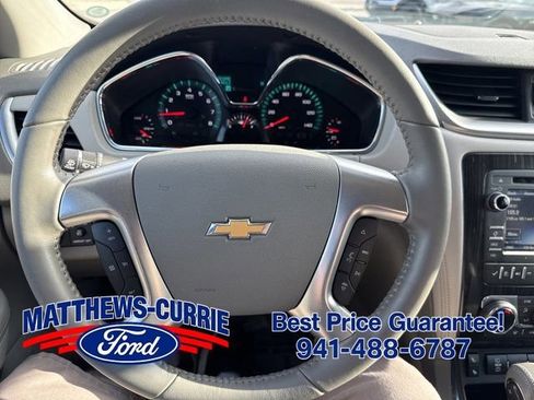 Used 2016 Chevrolet Traverse LT FWD image 18