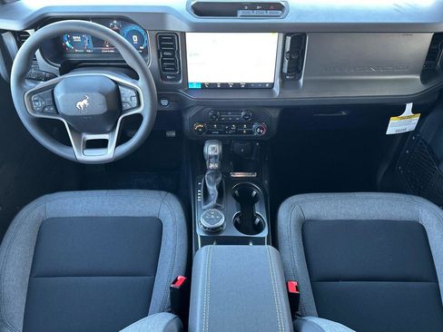 New 2025 Ford Bronco Base image 10