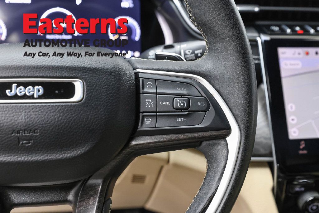 Used 2023 Jeep Grand Cherokee L Limited AWD/4WD image 17