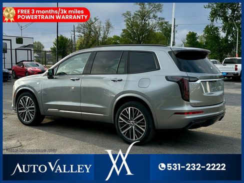 Used 2023 Cadillac XT6 Sport w/ Platinum Package AWD/4WD image 5