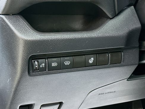 Used 2024 Toyota RAV4 AWD Hybrid image 10