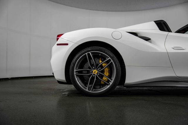 Used 2017 Ferrari 488 Spider RWD image 10