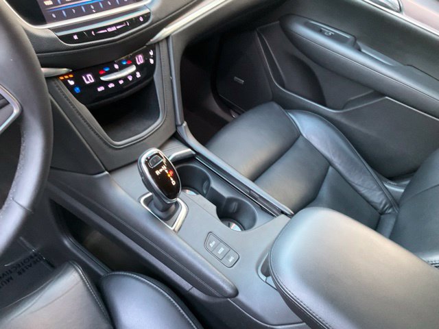 Used 2017 Cadillac XT5 Premium Luxury w/ Driver Assist Package AWD/4WD image 17