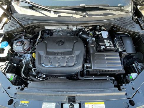 Used 2024 Volkswagen Tiguan Wolfsburg Edition image 27