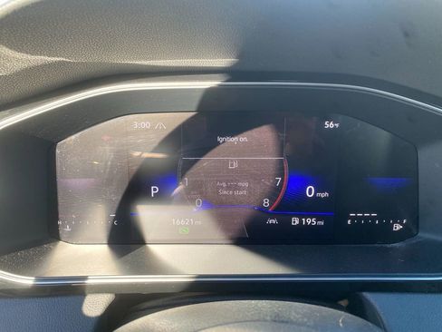 Used 2025 Volkswagen Jetta Sport image 18