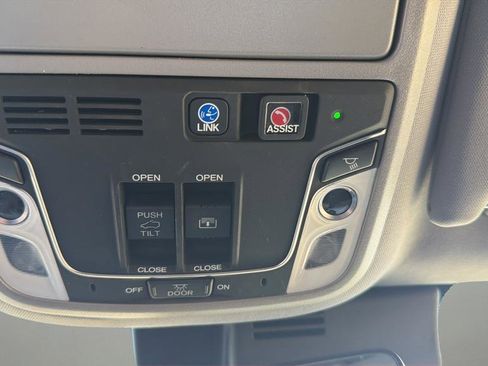 Used 2021 Honda Pilot Elite image 31