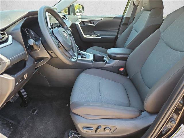 Used 2025 Toyota RAV4 XLE AWD/4WD image 15